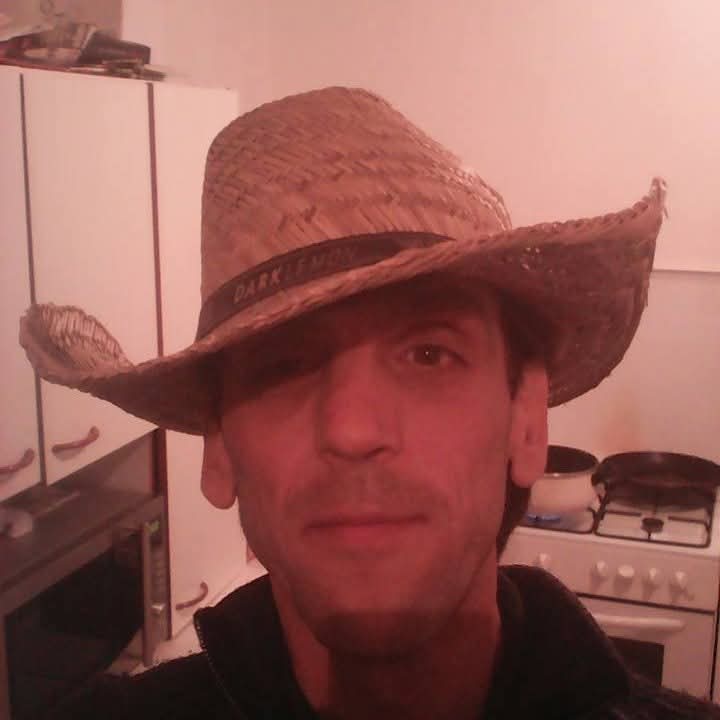 Profil de Nehemy